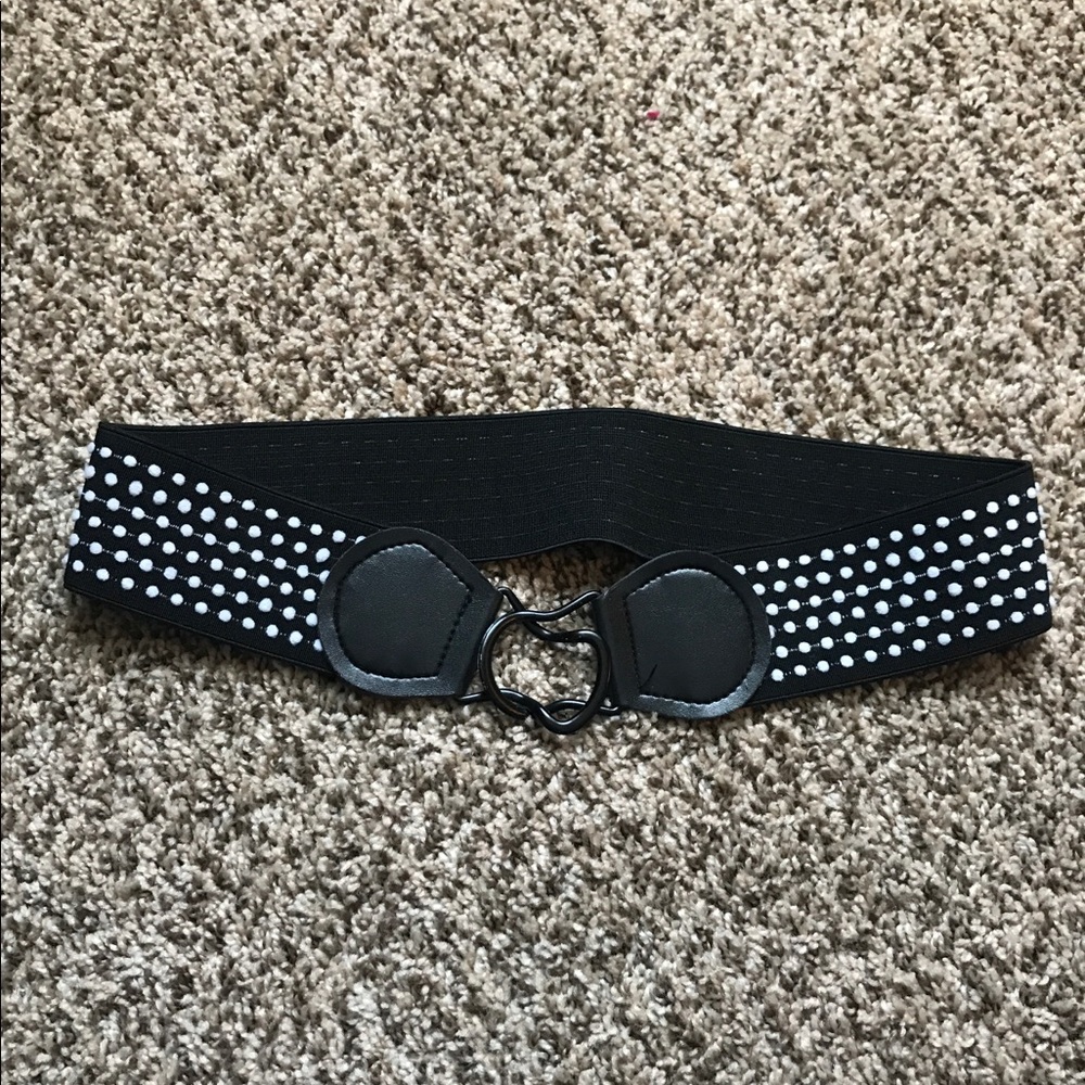 Black and white polka dot belt